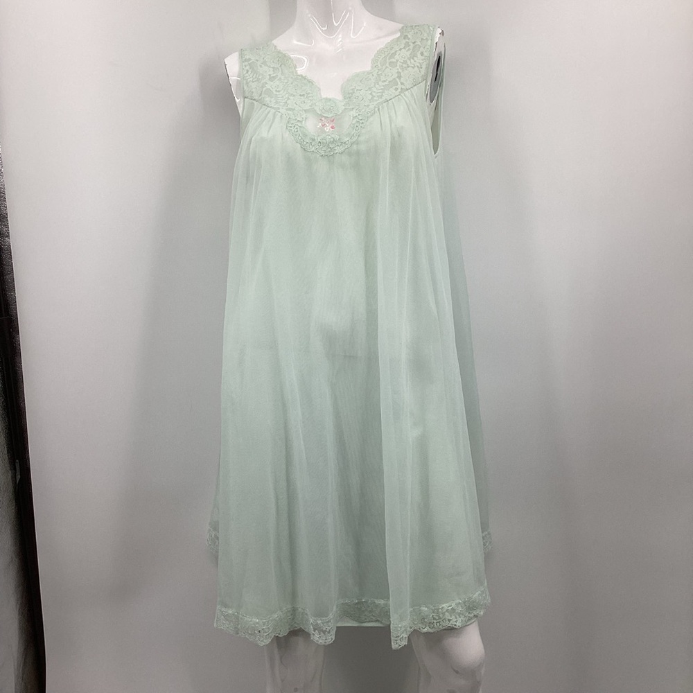 *** Vanity Fair Chiffon Gown *** FLUFF *** S
